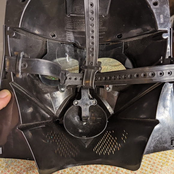 Darth Vader mask - Picture 7 of 8